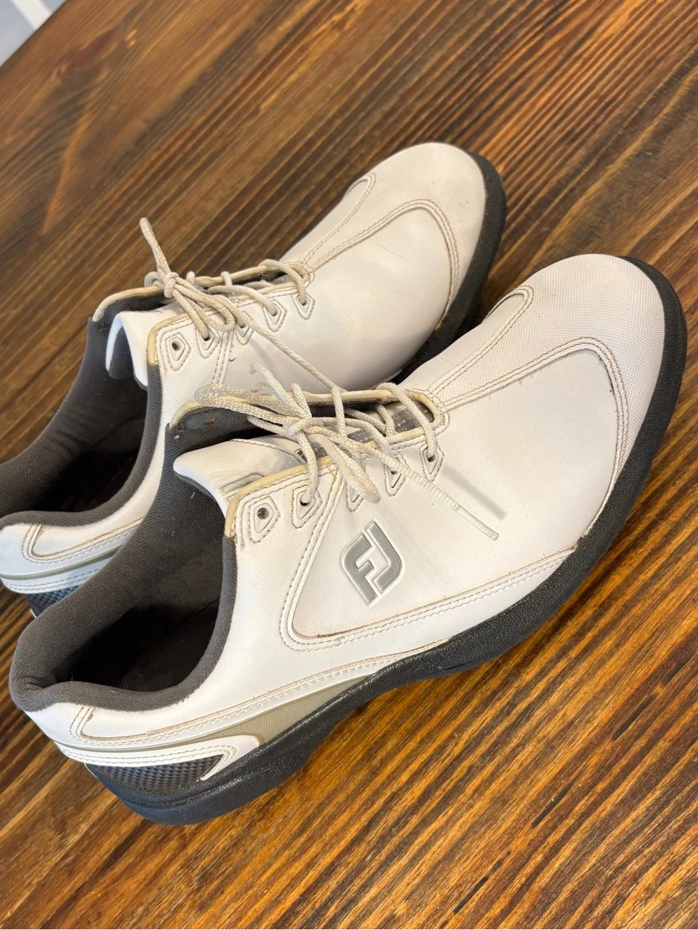 FootJoy Sport LT 58035 Men’s Golf Shoes 9.5M White Silver Soft Spikes